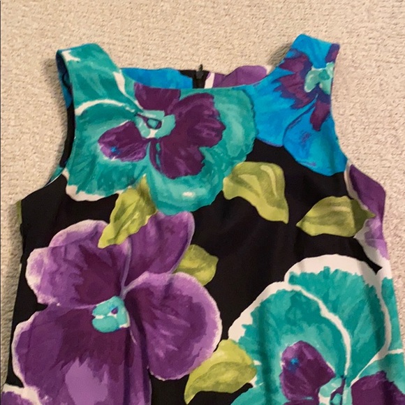 Women’s AB Studio Dress - Picture 4 of 8